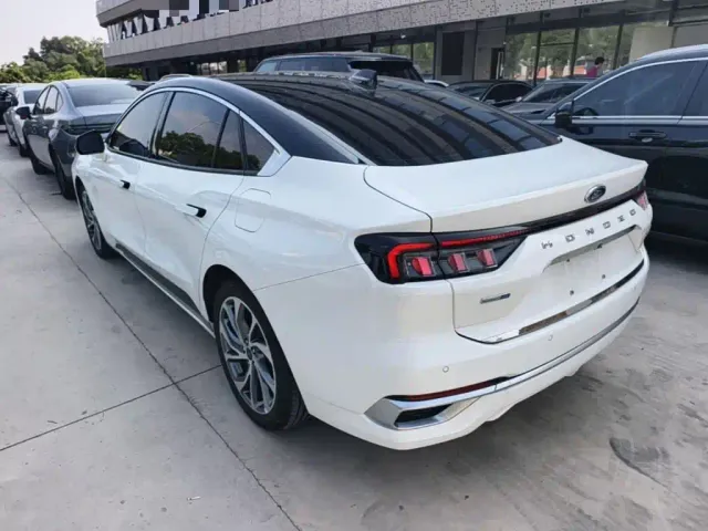 Ford Mondeo — Фото автомобиля 4