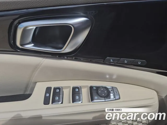 Kia Canival — Фото автомобиля 6