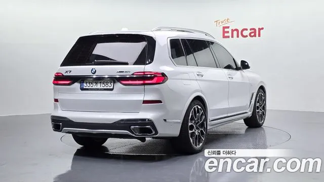 BMW X7 — Фото автомобиля 2