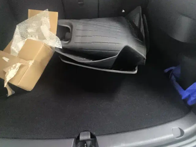 Tesla Model Y — Фото автомобиля 4