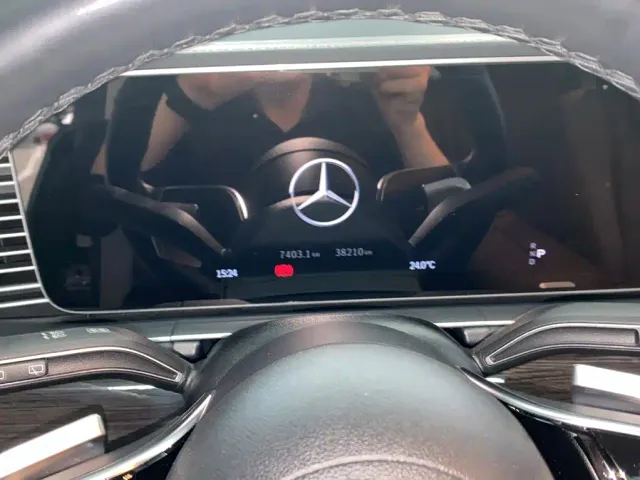 Mercedes-Benz GLE-Class — Фото автомобиля 8