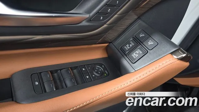 Toyota Alphard — Фото автомобиля 23