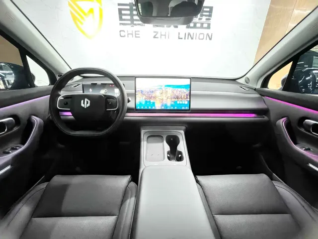 Leapmotor C10 — Фото автомобиля 20