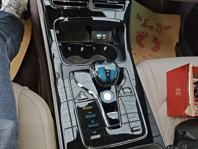BYD Han — Фото автомобиля 13