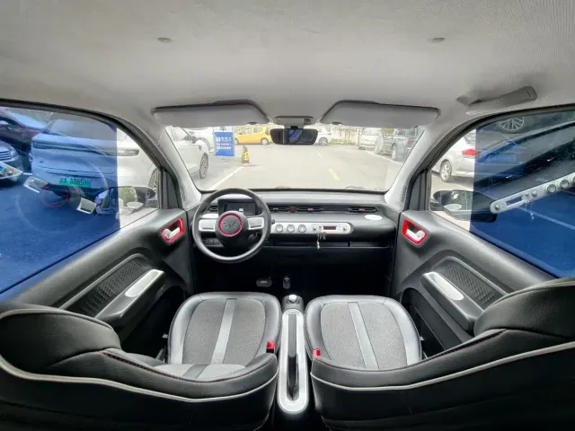 Wuling Hongguang Mini EV — Фото автомобиля 8