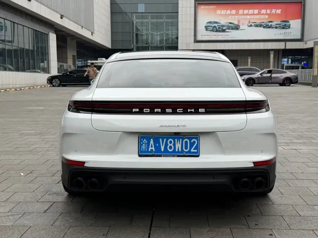 Porsche Panamera — Фото автомобиля 6