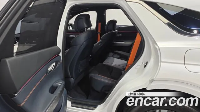 Genesis GV70 2.5T Бензин AWD — Фото автомобиля 10