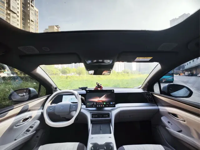 BYD Song Ultra — Фото автомобиля 6