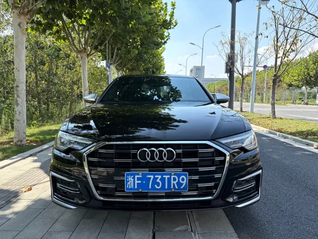 Audi A6L — Фото автомобиля 2