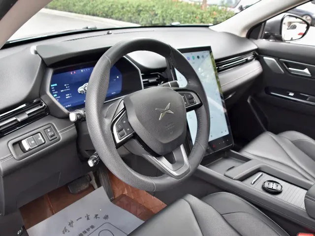 Xpeng G3 — Фото автомобиля 8