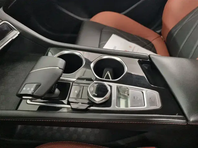 Changan Eado — Фото автомобиля 5