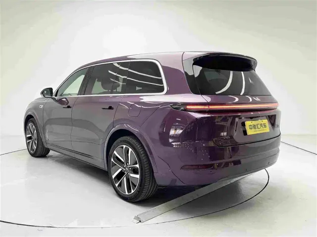 Li Auto L9 — Фото автомобиля 12
