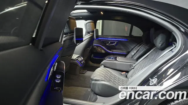 Mercedes-Benz S-Class — Фото автомобиля 12