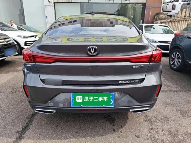 Changan Eado — Фото автомобиля 5