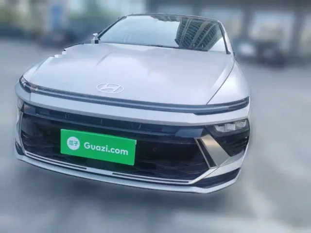 Hyundai Sonata — Фото автомобиля 2