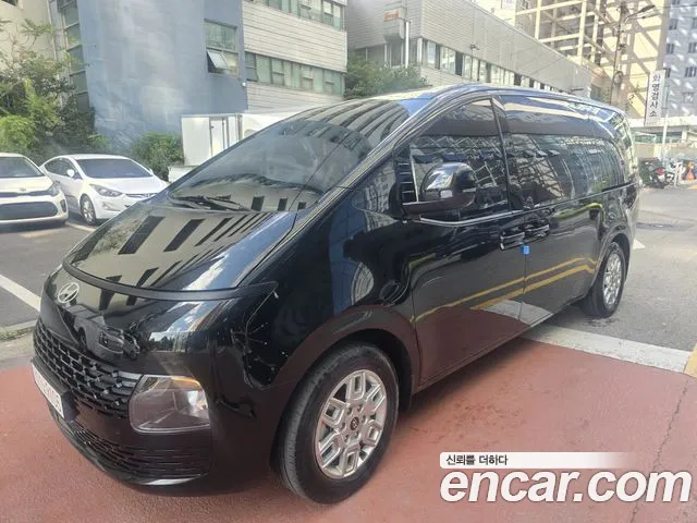 Фотография автомобиля — Hyundai Staria