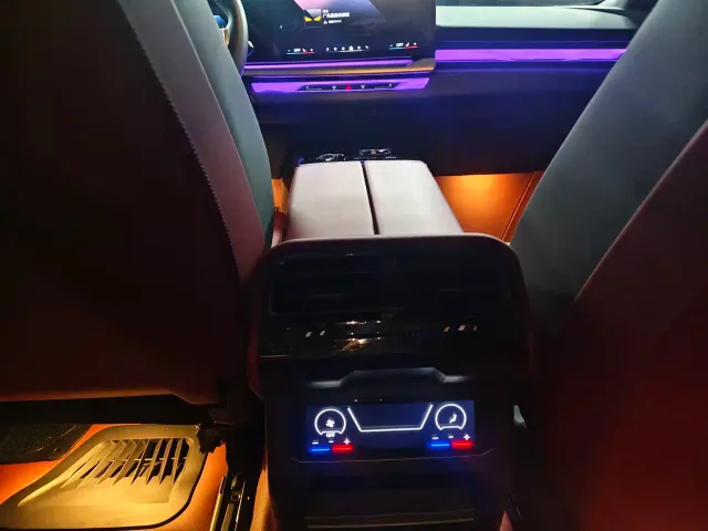 BMW 5 Series — Фото автомобиля 8