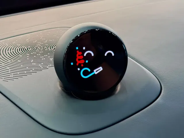 Nio ES8 — Фото автомобиля 16