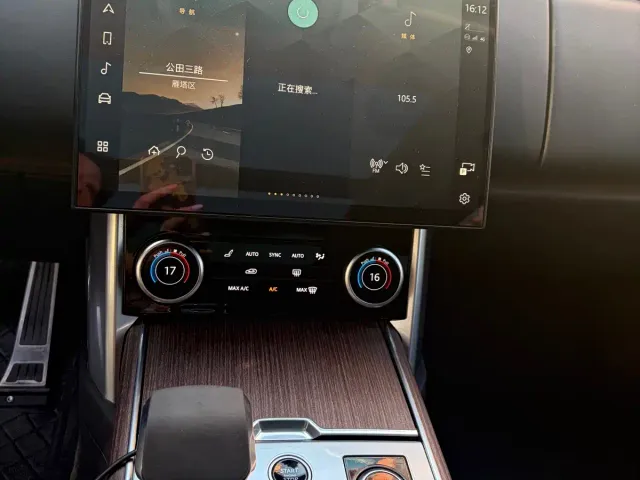 Land Rover Range Rover — Фото автомобиля 15