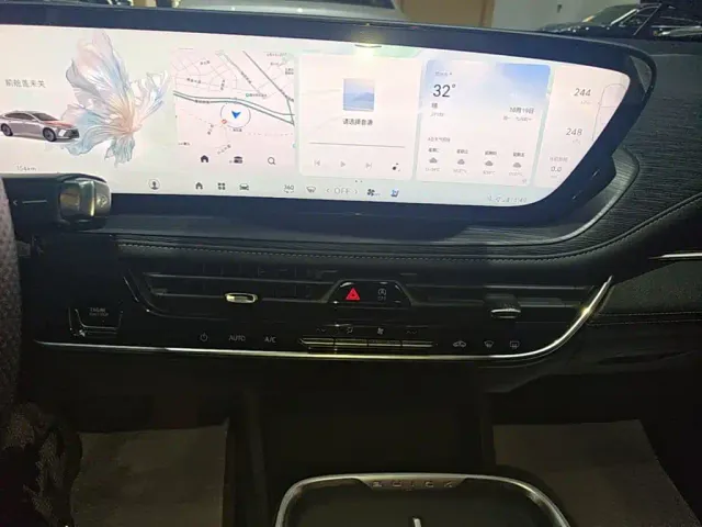 Buick LaCrosse — Фото автомобиля 12