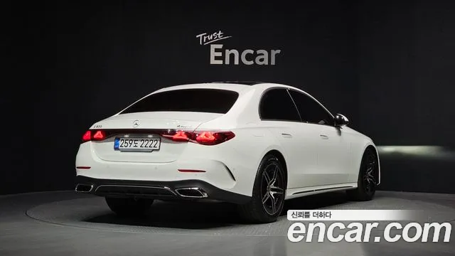Mercedes-Benz E-Class E-класс W214 — Фото автомобиля 2