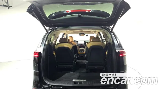 Kia Canival Carnival 4 поколение Дизель 9 мест Signature — Фото автомобиля 19