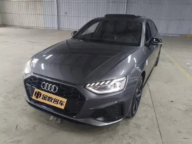 Фотография автомобиля — Audi A4L