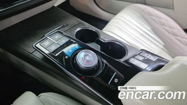 Kia K8 K8 Hybrid — Фото автомобиля 12