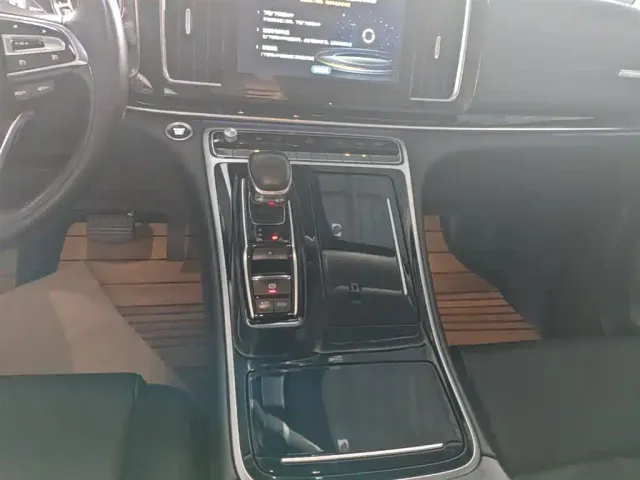 GAC Trumpchi M8 — Фото автомобиля 13