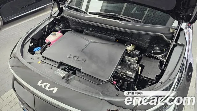 Kia Niro — Фото автомобиля 6