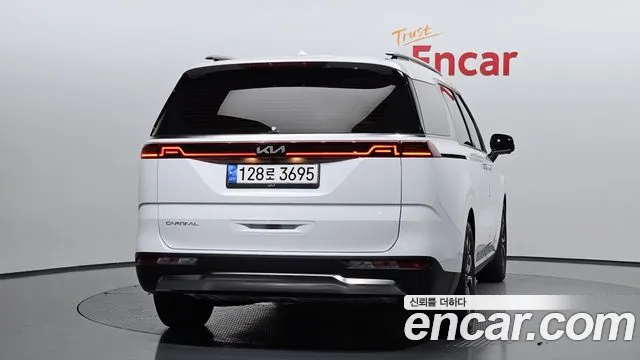 Kia Canival Carnival 4 поколение Бензин 7 мест Signature — Фото автомобиля 4