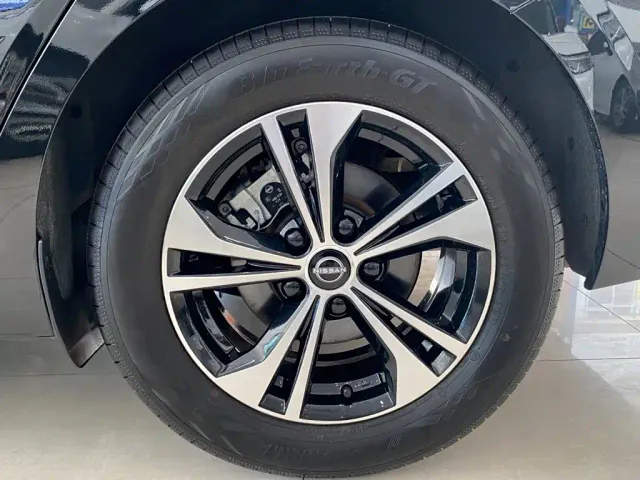 Nissan Sylphy — Фото автомобиля 17