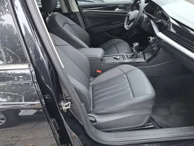 Volkswagen Passat — Фото автомобиля 24