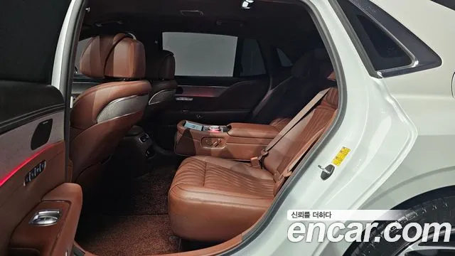 Genesis G90 Бензин 3.5 турбо AWD — Фото автомобиля 27