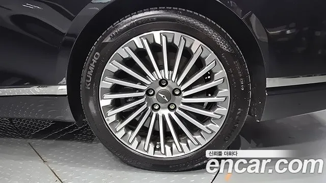 Genesis G80 Electrified G80 (RG3) — Фото автомобиля 21