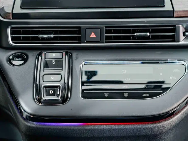Honda Odyssey — Фото автомобиля 13