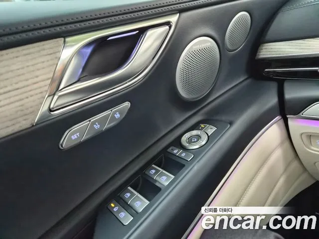 Genesis GV80 — Фото автомобиля 17
