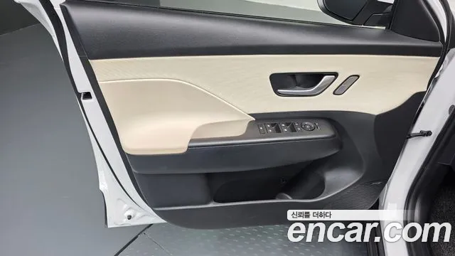 Hyundai Kona SX2 — Фото автомобиля 13