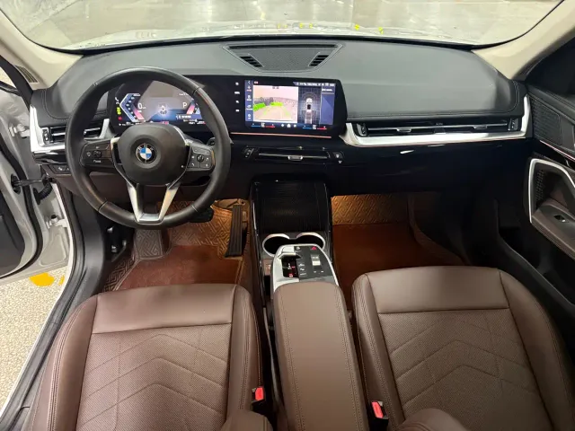 BMW X1 — Фото автомобиля 12