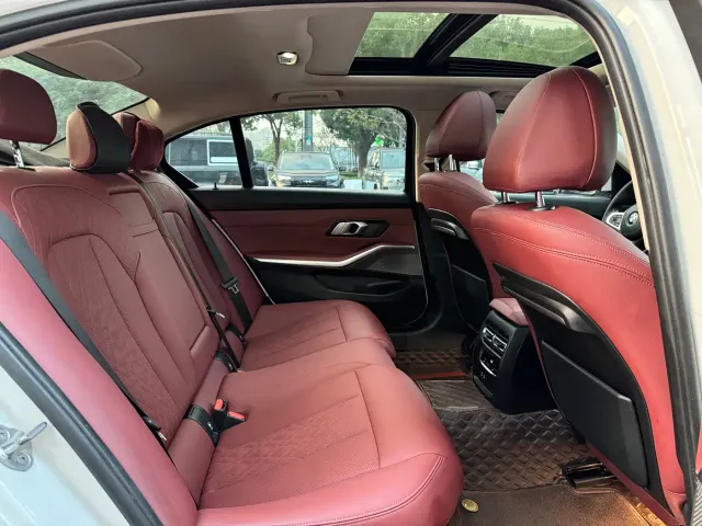 BMW 3 Series — Фото автомобиля 14