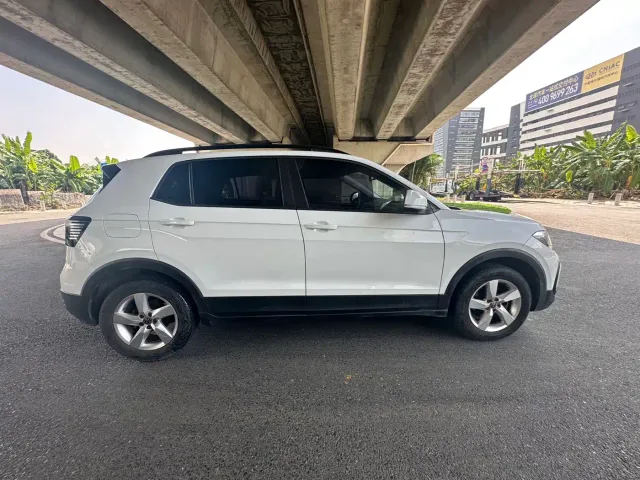 Volkswagen T-Cross — Фото автомобиля 4