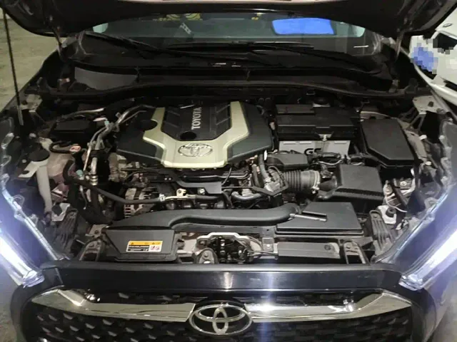 Toyota Corolla Cross — Фото автомобиля 3