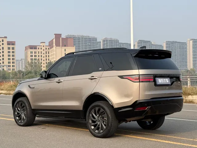 Land Rover Discovery — Фото автомобиля 7