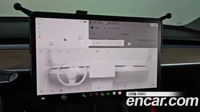 Tesla Model Y — Фото автомобиля 13
