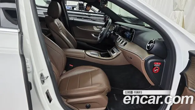 Mercedes-Benz E-Class W213 — Фото автомобиля 26