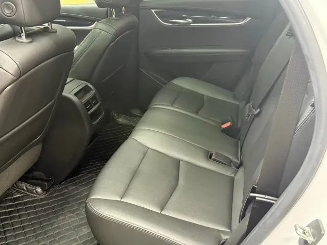 Cadillac XT5 — Фото автомобиля 10