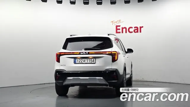 Kia Seltos — Фото автомобиля 4