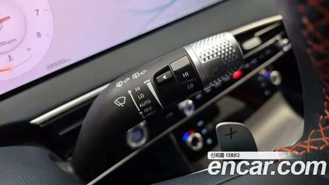 Genesis GV70 — Фото автомобиля 26