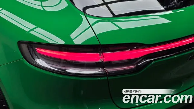 Porsche Macan — Фото автомобиля 8