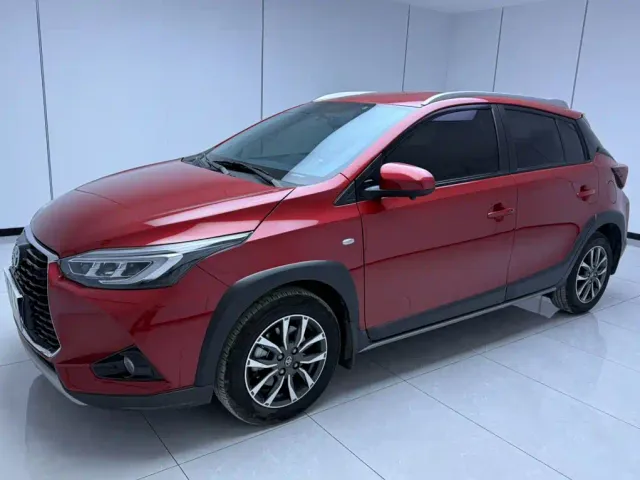 Фотография автомобиля — Toyota YARiS L Zhi Xuan